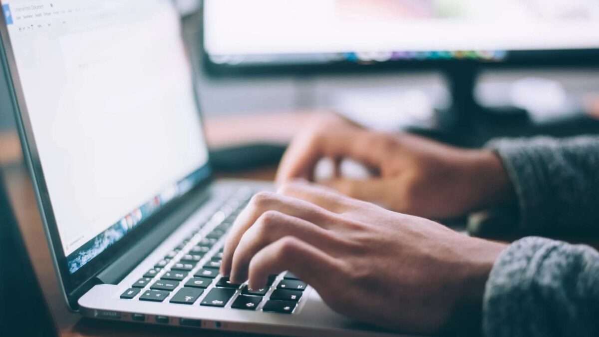 how to check iqama transfer status