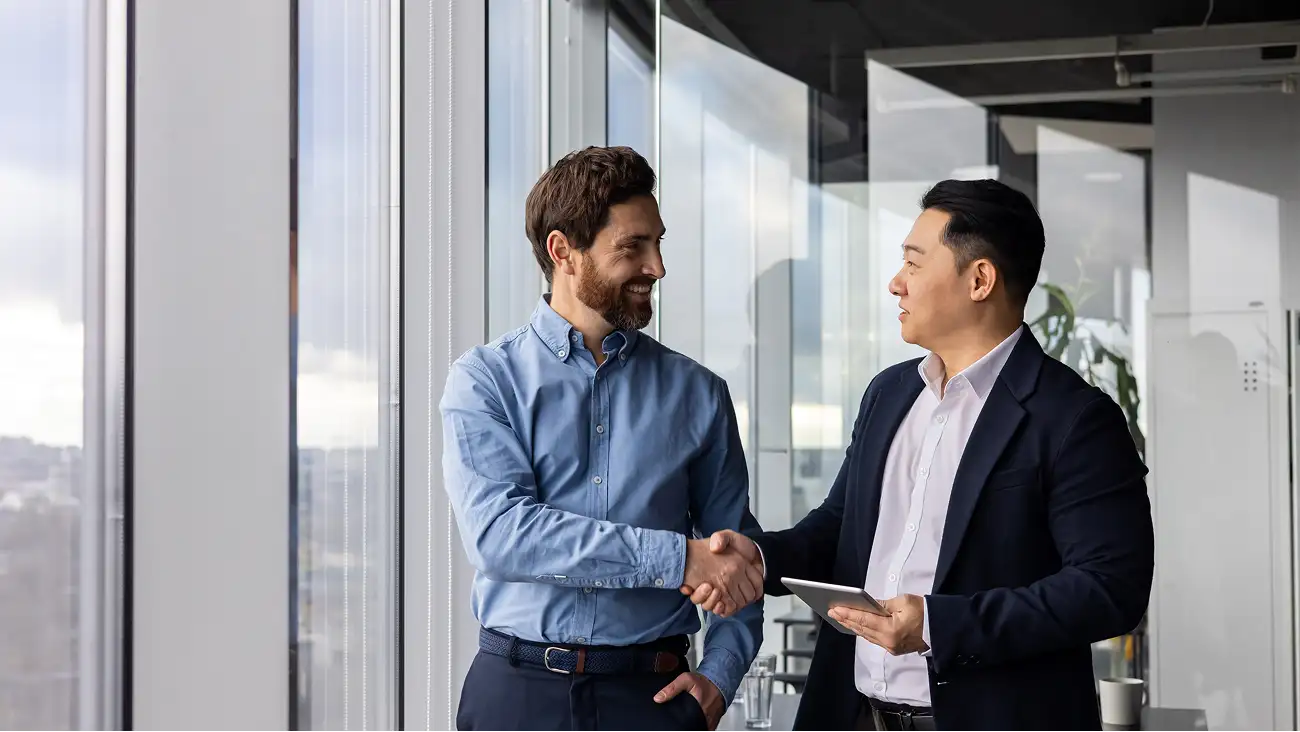EOR vs. HR outsourcing: Key differences and applications