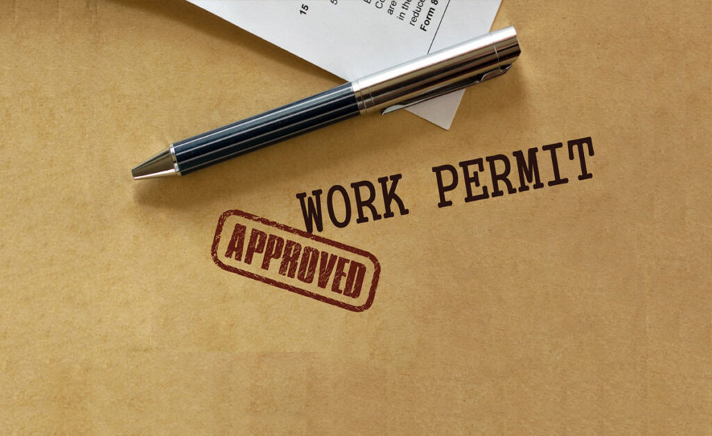 Working without work permit in UAE